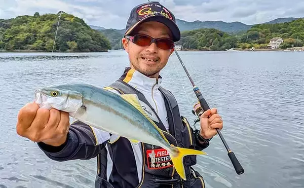 「「青物猛攻を制す！」迫間浦の筏エギング懇親会でコウイカ520gを釣り上げて優勝【三重】」の画像