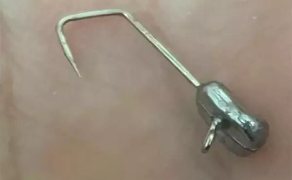 「アジングにバーブレスフックのススメ　食い渋り時にメリットあり？」の画像