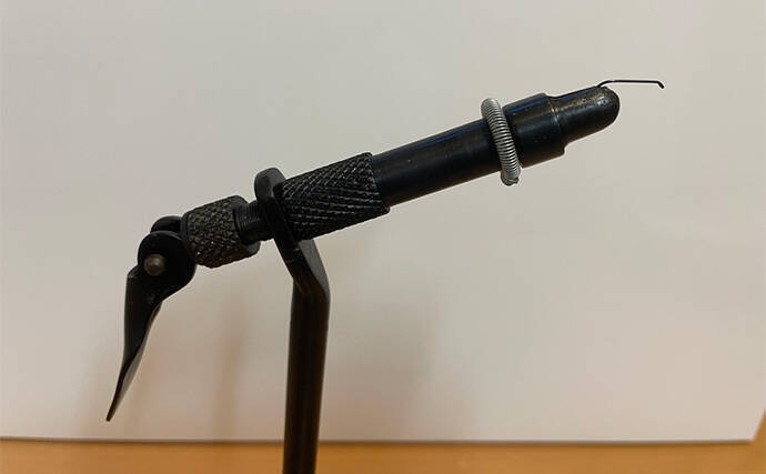 テンカラ釣りの毛鉤（けばり）の作り方　初心者でも慣れれば2～3分で作成可能
