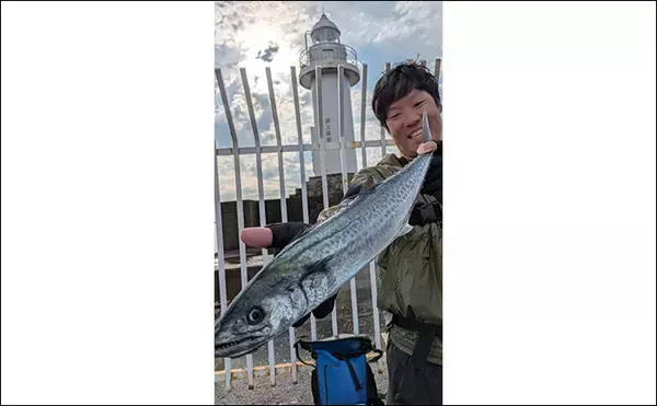 「春まで閉鎖になった『大阪南港魚つり園』でのショアジギ釣行でサゴシ3連発！」の画像