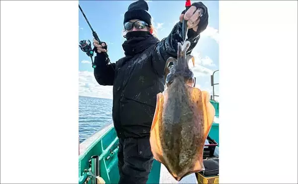 「【沖のルアー釣果速報】トンジギで24kg級巨大タネトン浮上！カツオもヒット（三重）」の画像