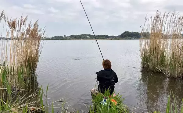 「吉田康雄のザ・チャレンジへらぶな【超浅場で晩春ベラを狙う：第4回】」の画像