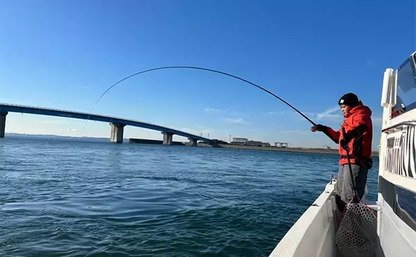「ボートでのフカセ釣りで寒グレ爆釣！【三河湾】ルアーロッドで入れ食いを堪能」の画像