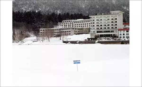 「然別湖の氷上釣りで『ミヤベイワナ』と対面成功　独自の進化遂げた魚体に惚れ惚れ」の画像