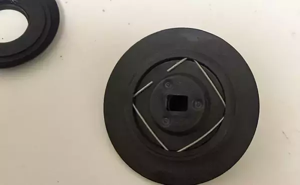 「スピニングリールのドラグ音がしなくなったらどうする？　自身での交換は非推奨」の画像