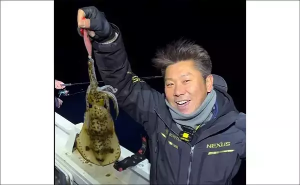 「【沖のルアー釣果速報】ジギングで75cmヒラメ手中！玄界灘のルアー釣りが熱い（福岡）」の画像