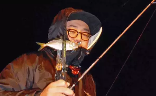 「波止でのライトゲームでアジ連打に45cmキビレ手中【三重・紀北町】本命ヒラセイゴは不発」の画像