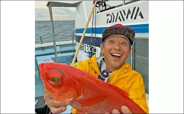「「深場で本命連発！」下田沖のキンメジギングで全員安打達成【静岡・ひがし丸】」の画像