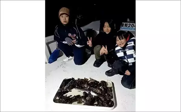 「【沖のルアー釣果速報】ナイトロックゲームで良型メバル手中！年明け好スタート（愛知）」の画像