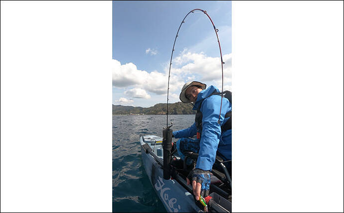 カヤックタイラバ釣行で70cmマダイ　足漕ぎだからこそ魚探反応にロックオン可能