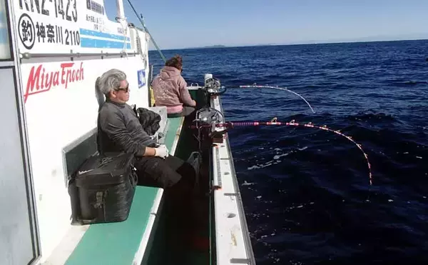 「「水深900mの超深海戦！」相模湾ベニアコウ釣りで本命＆60kg級アブラボウズを好捕！【神奈川】」の画像