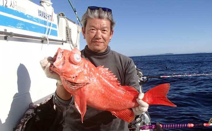 「水深900mの超深海戦！」相模湾ベニアコウ釣りで本命＆60kg級アブラボウズを好捕！【神奈川】
