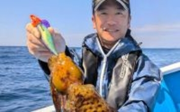 「シーズン終盤のレッドモンスターを狙う！」串本沖ティップランエギングでアオリイカ好捕