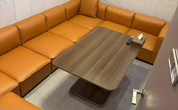 「「コノシロが掬い放題の宿？」海まで徒歩0分のゲストハウス『HASHINSHITA』に泊まってみた」の画像