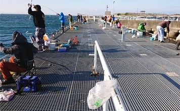 周囲に他の釣り人がいる釣り場で注意したいこと3選　最低限のマナーを守って楽しもう