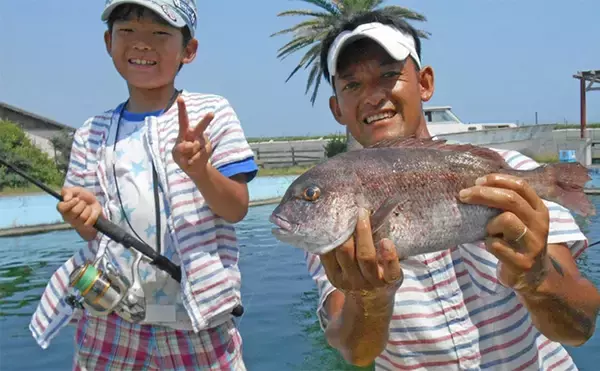「【海上釣り堀入門】釣果アップのための「仕掛けセット・竿・エサ」について徹底解説」の画像