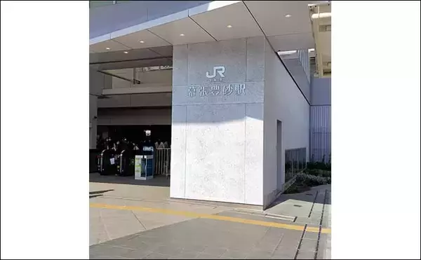 「千葉県の『夢の河川』で60cm級シーバスが連発　買い物と釣りが一緒に楽しめる」の画像