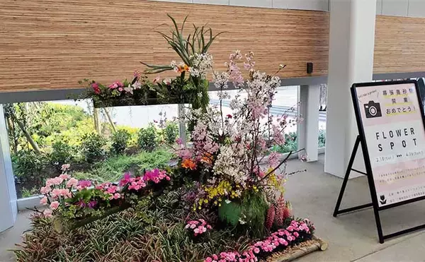 「千葉県の『夢の河川』で60cm級シーバスが連発　買い物と釣りが一緒に楽しめる」の画像