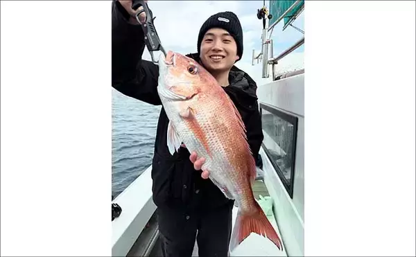 「【沖釣り釣果速報】大分沖のタチウオ便で指幅6本級ドラゴンサイズ浮上！（大分・熊本）」の画像