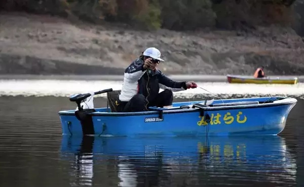 「初心者でも楽しめるワカサギ釣りの基本　魅力・道具・釣り方を徹底解説」の画像