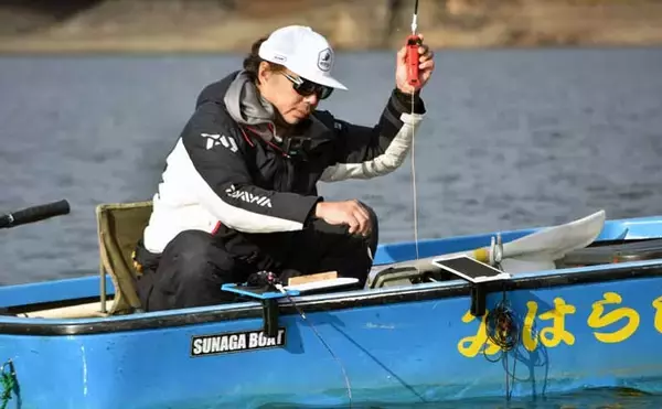 「初心者でも楽しめるワカサギ釣りの基本　魅力・道具・釣り方を徹底解説」の画像