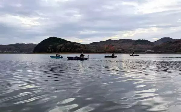 「初心者でも楽しめるワカサギ釣りの基本　魅力・道具・釣り方を徹底解説」の画像