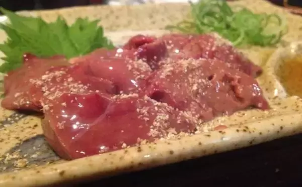 レバ刺しはエイの肝で代替できる？　動物の「高リスク料理」は魚介類に置き換えればOK