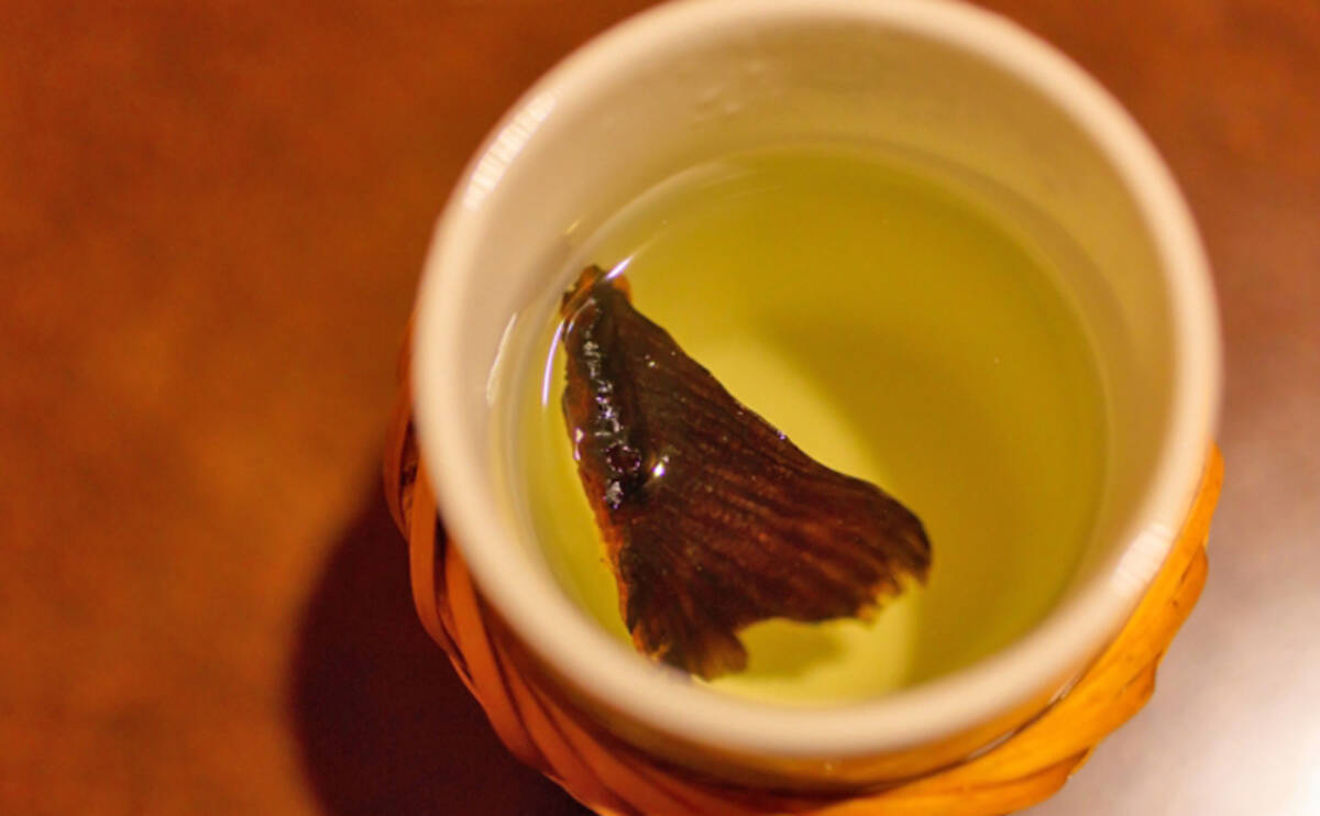 花見をちょっと贅沢にする『ヒレ酒』の作り方 ひと工夫で風味に大きな 