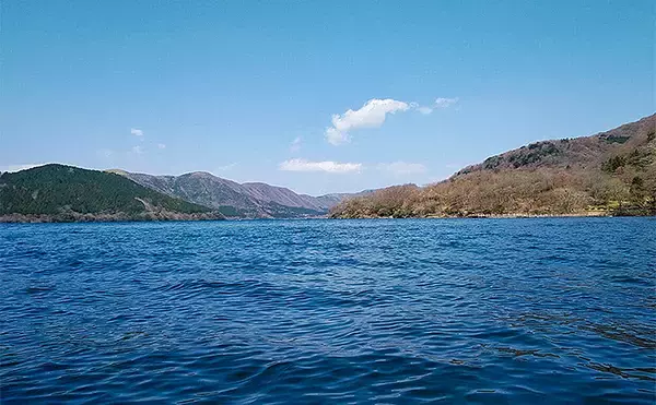 「ボートフライフィッシング3days釣行で大型トラウト続々【芦ノ湖】」の画像