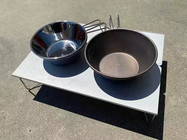 「『釣りキャンプ』の必携ギア9選　あると便利なアイテムも併せて紹介」の画像