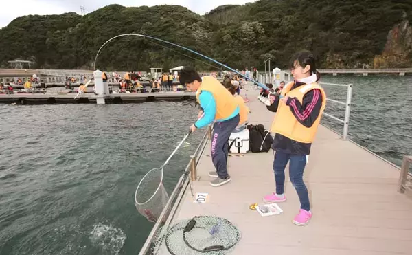 「【九州2020】海上釣り堀のキホン　初心者でも手軽に大物釣りにチャレンジ」の画像