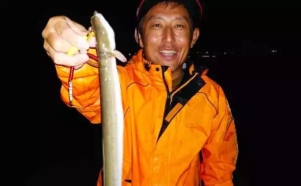 河川のぶっこみ釣りでウナギ2尾　エサはミミズ＆アケミ貝【愛知・新川】