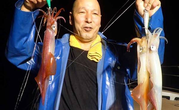 玄界灘 夜焚きイカ最新釣果 胴つき仕掛けで 160尾オーバー も 年8月24日 エキサイトニュース 玄界灘 夜焚きイカ最新釣果 胴つき仕掛けで 160尾オーバー も 年8月24日 エキサイトニュース