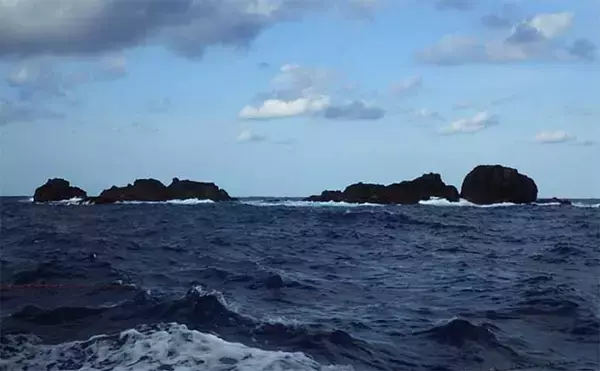 「大物釣りのメッカ『銭洲』遠征　船中30kg級カンパチ浮上【静岡・舵丸】」の画像