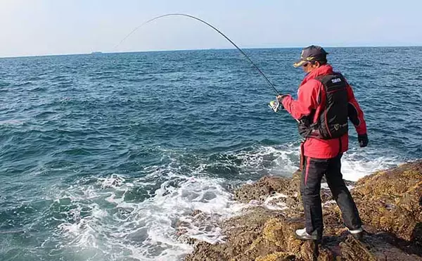 磯フカセ釣りでの『サラシ』攻略法　「ウソのサラシ」の見分け方とは？