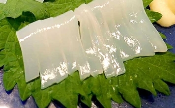 刺身は見た目も重要　盛り付けを助けてくれる「映える」飾り食材3選