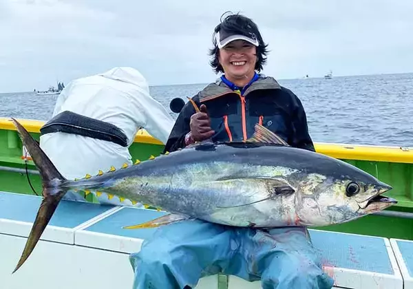 「侍Dr.近藤惣一郎が大型キハダマグロ『小田原モンスター』に挑戦」の画像