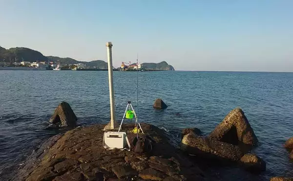 「初冬の投げ釣りでキス8匹　河口＆波止をリレーして良型快引【和歌山】」の画像