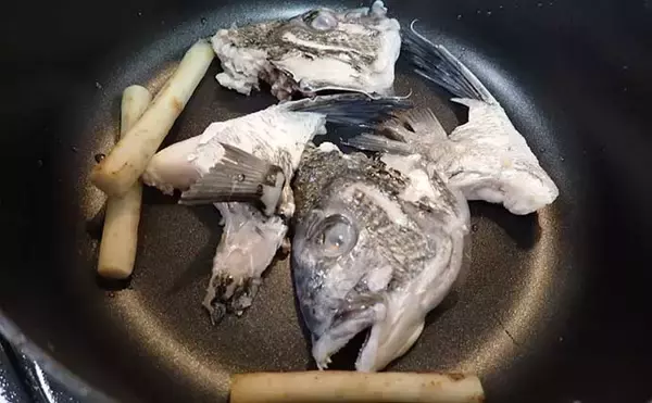 「【釣果レシピ】クロダイの『アラ炊き』　冬期の脂ノリはマダイ並み？」の画像