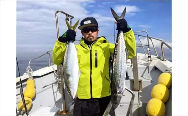 「【愛知・三重】沖のルアー最新釣果　伊勢湾ジギングでブリ族好調継続」の画像