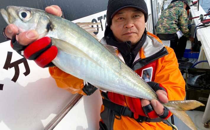 大分 熊本 沖釣り最新釣果 遠征船で50cm級 テラアジ 浮上 21年3月3日 エキサイトニュース