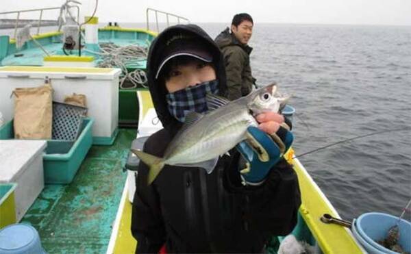 週末ナニ釣れた 沖釣り速報 東京湾ltアジ活況で満足釣果 関東 21年3月8日 エキサイトニュース