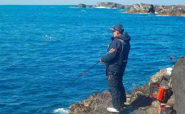 「フカセ釣りで38cm頭にメジナ9尾　エサ取り少なく納得釣行【城ヶ島】」の画像