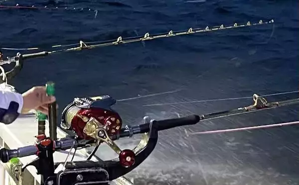 「深場釣りで良型『ブランドキンメ』6点掛け　「超激臭エサ」がアタリ？」の画像