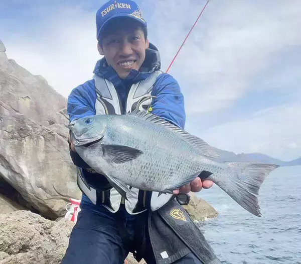 「グレフカセ釣りで38cm頭に好調ヒット　「潜り潮」攻略法とは？【三重】」の画像