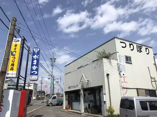 「コイ釣り堀へ手ぶら釣行　「的確すぎる」常連のアドバイスで連発ヒット」の画像