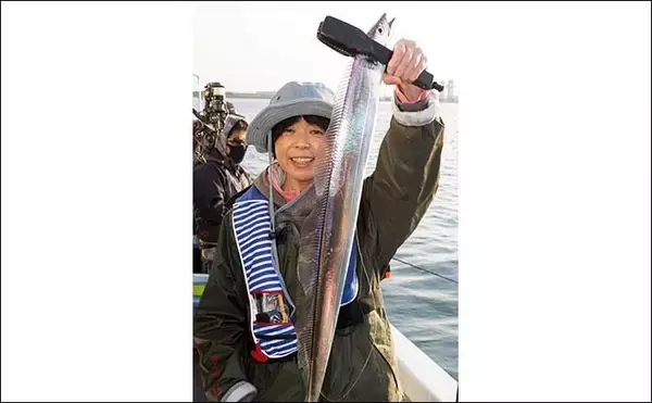 「【2021】博多湾タチウオ釣り入門　ライトタックルが初心者にも嬉しい」の画像