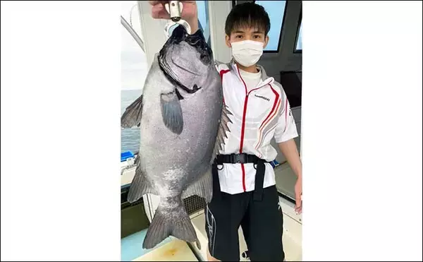 「【大分・熊本】沖釣り最新釣果　イサキ五目釣り好ゲストに大型イシダイ」の画像