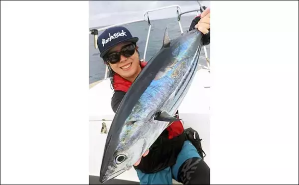 「【三重・愛知】沖のルアー最新釣果　ジギングでブリにSLJでシロアマダイ」の画像