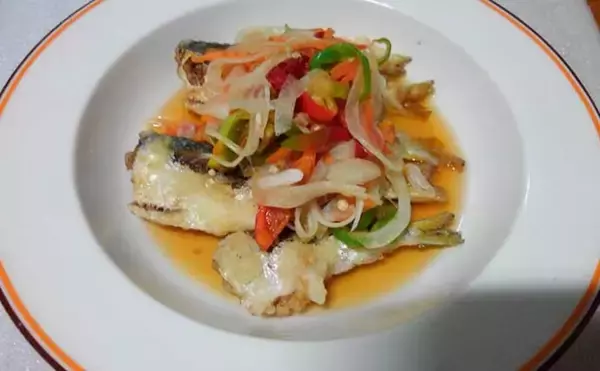 「ゲスト魚レシピ：サッパの「南蛮漬け＆酢漬け｣　臭み対策は下処理が肝」の画像